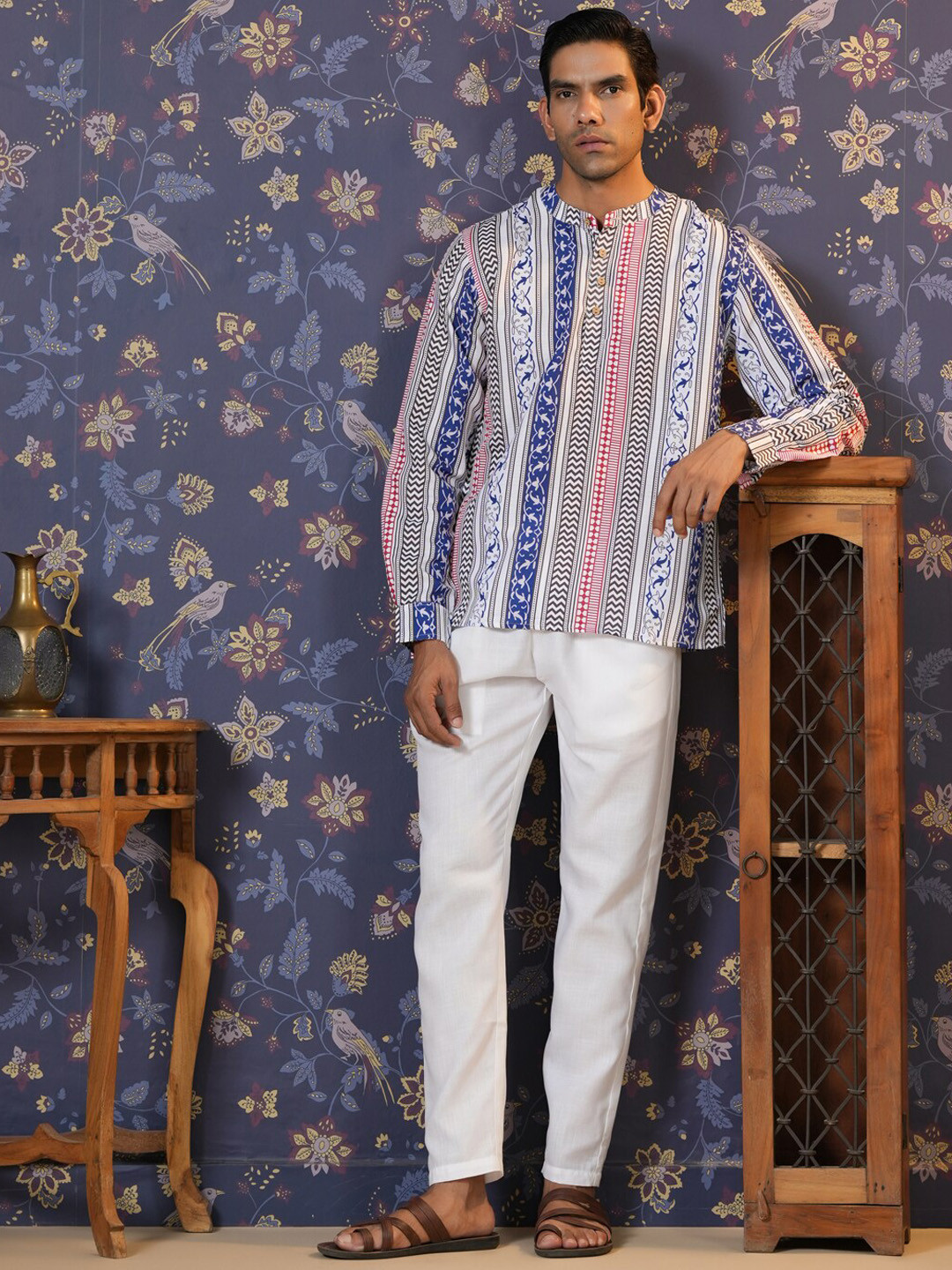 

House of Pataudi Striped Band Collar Short Kurta, Blue