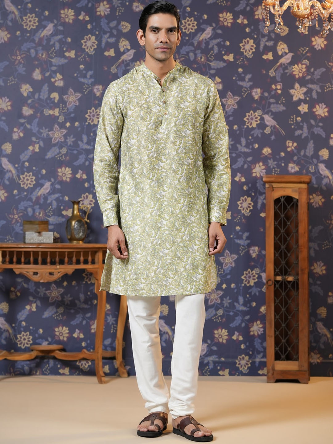 

House of Pataudi Floral-Printed Band Collar Straight Kurta, Green
