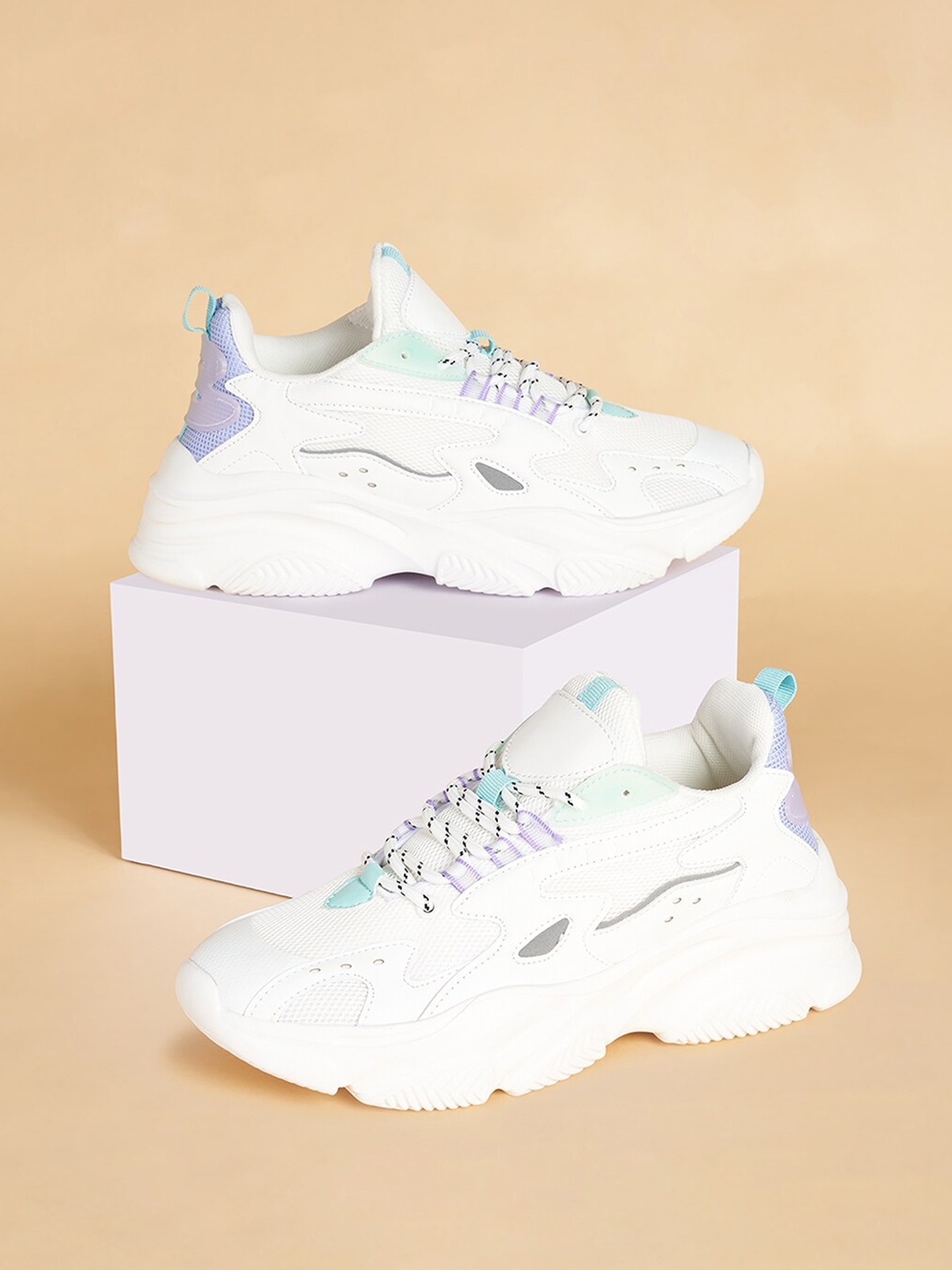 

Forever Glam by Pantaloons Women Textile Running Shoes, White