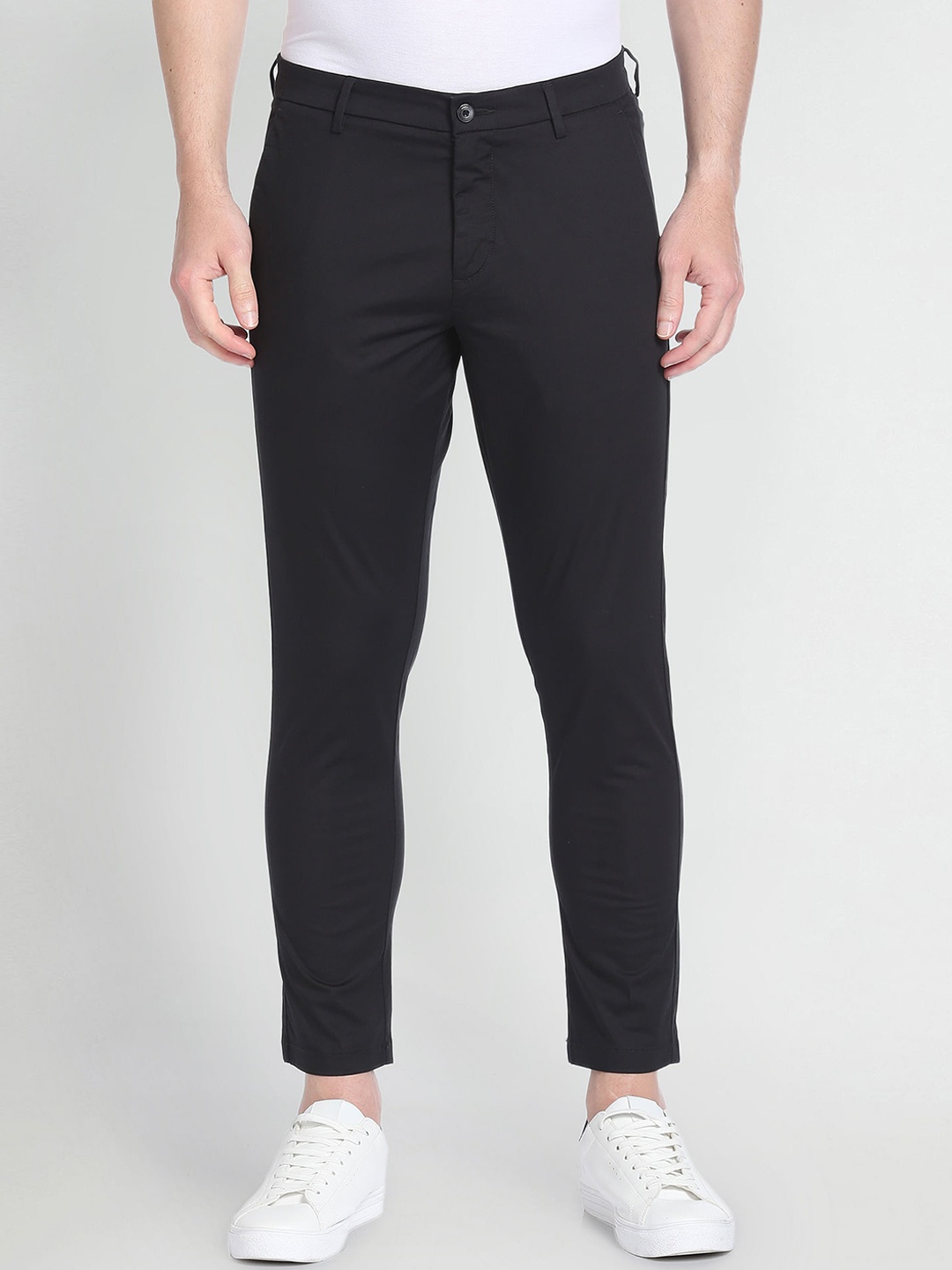 

Arrow Sport Men Tapered Fit Mid-Rise Regular Trousers, Black