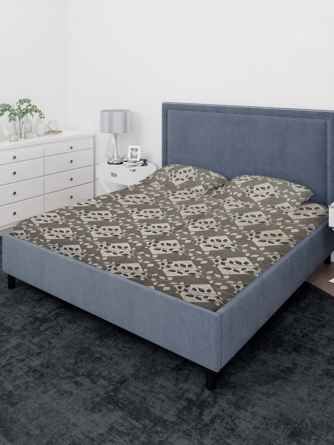 

Sleeping Owls- because your sleep matters Brown Print 140TC Queen Bedsheet & Pillow Covers
