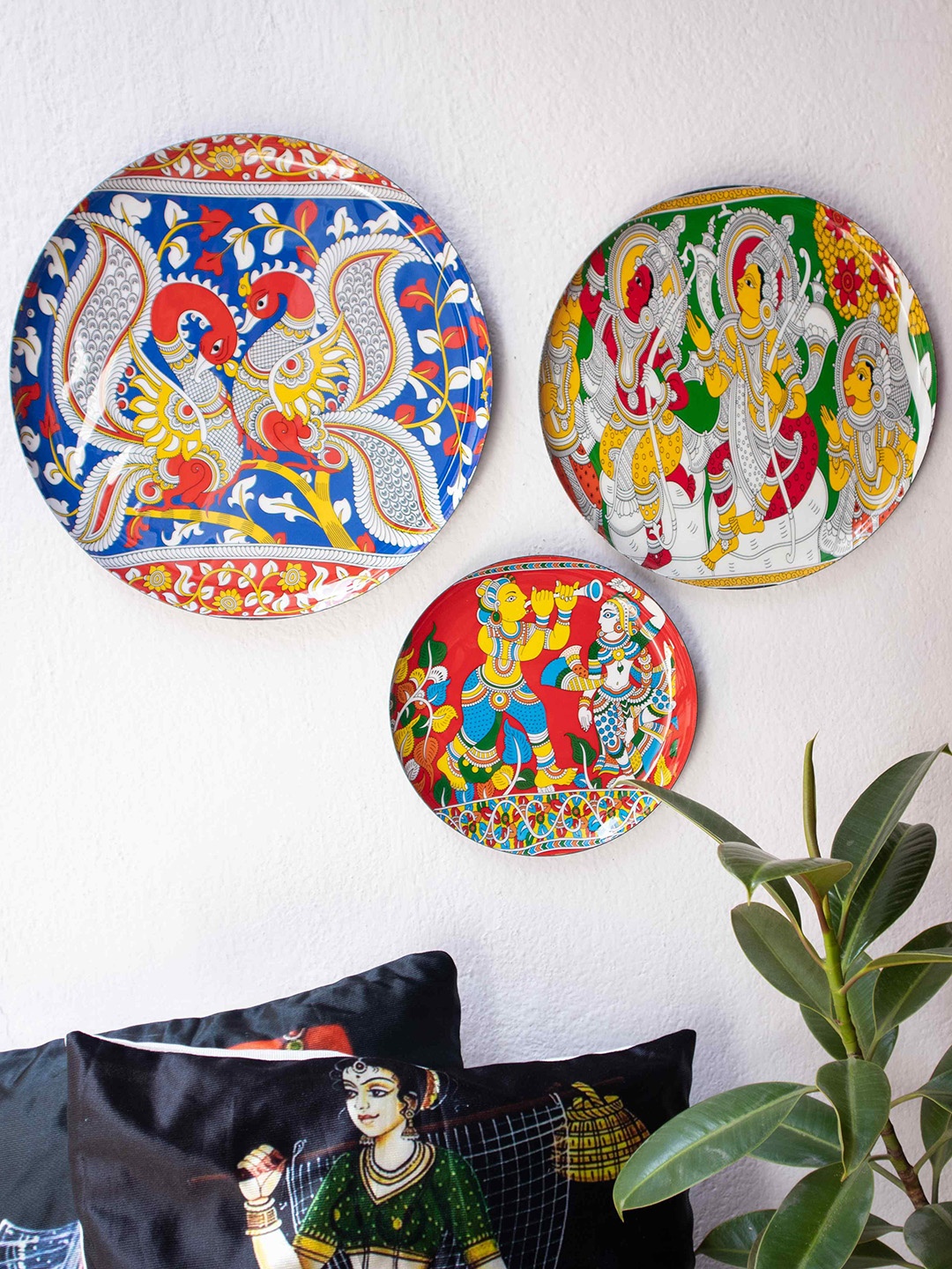 

Ritualistic Red & Blue 5 Pieces Kalamkari Painted Wall Decor Plates