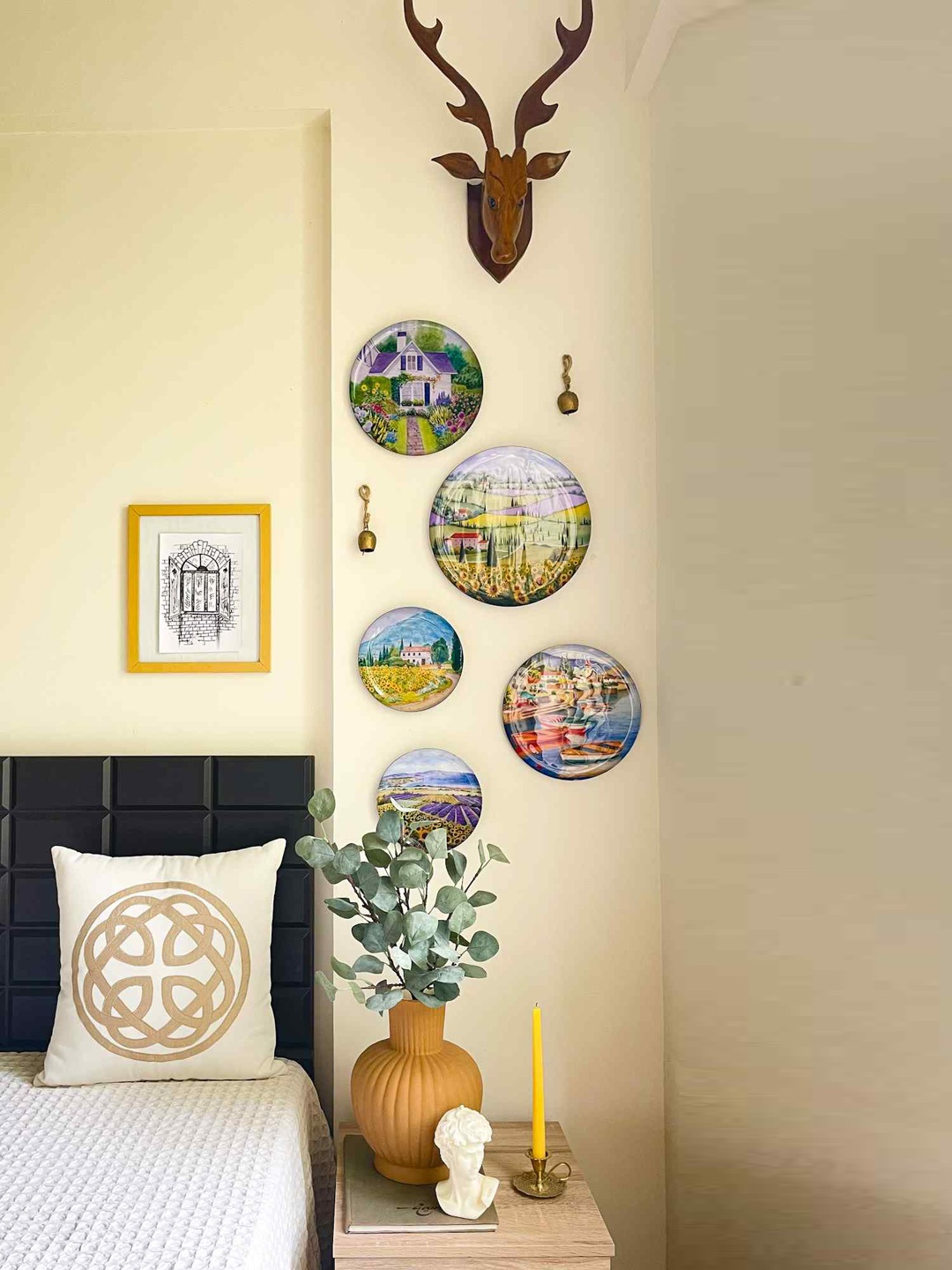 

Ritualistic Green & Yellow 5 Printed Tuscany Painted Wall Decor Plates