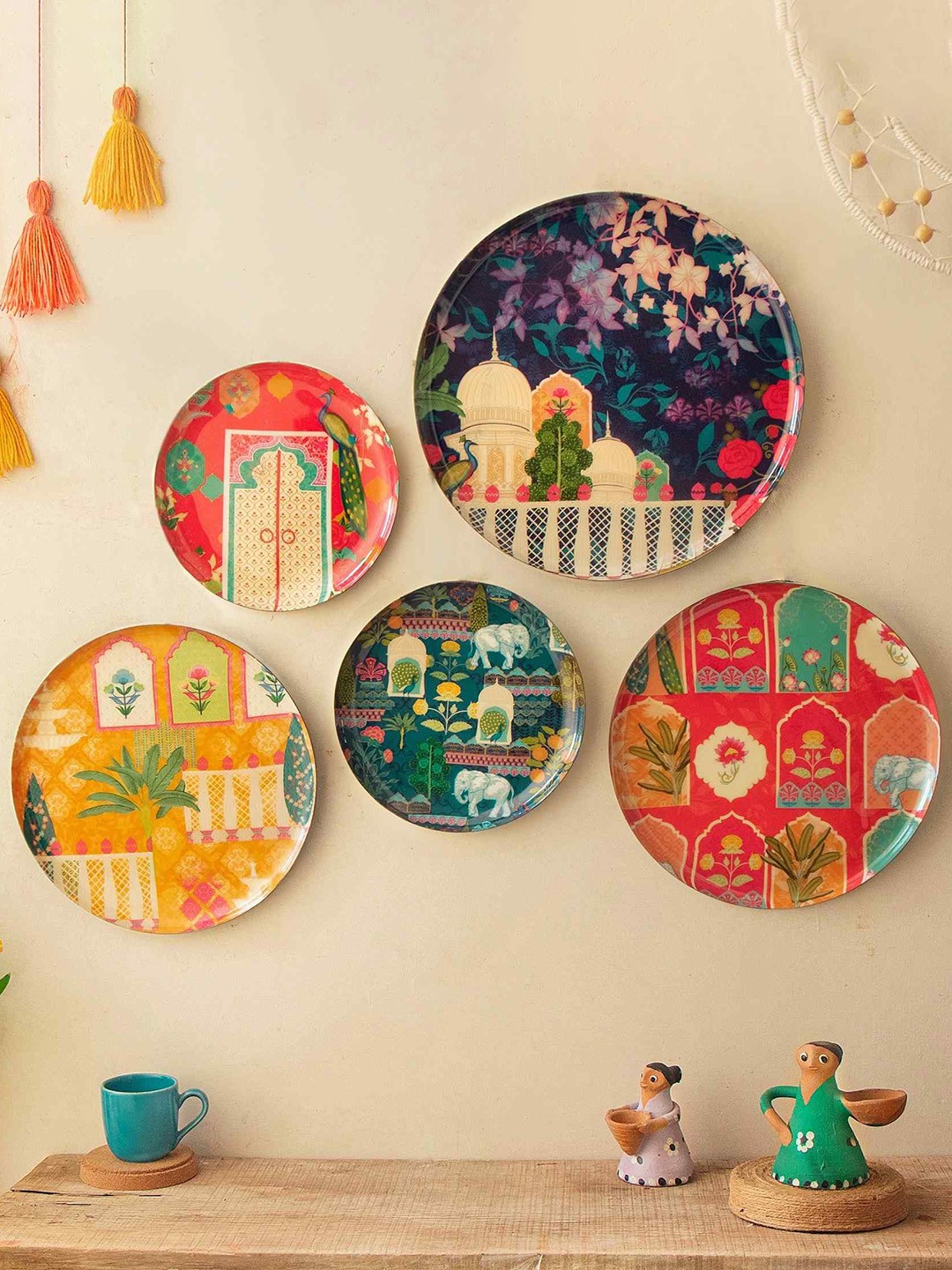

RITUALISTIC Set of 5 Vintage India Home Decorative Wall Plates, Red