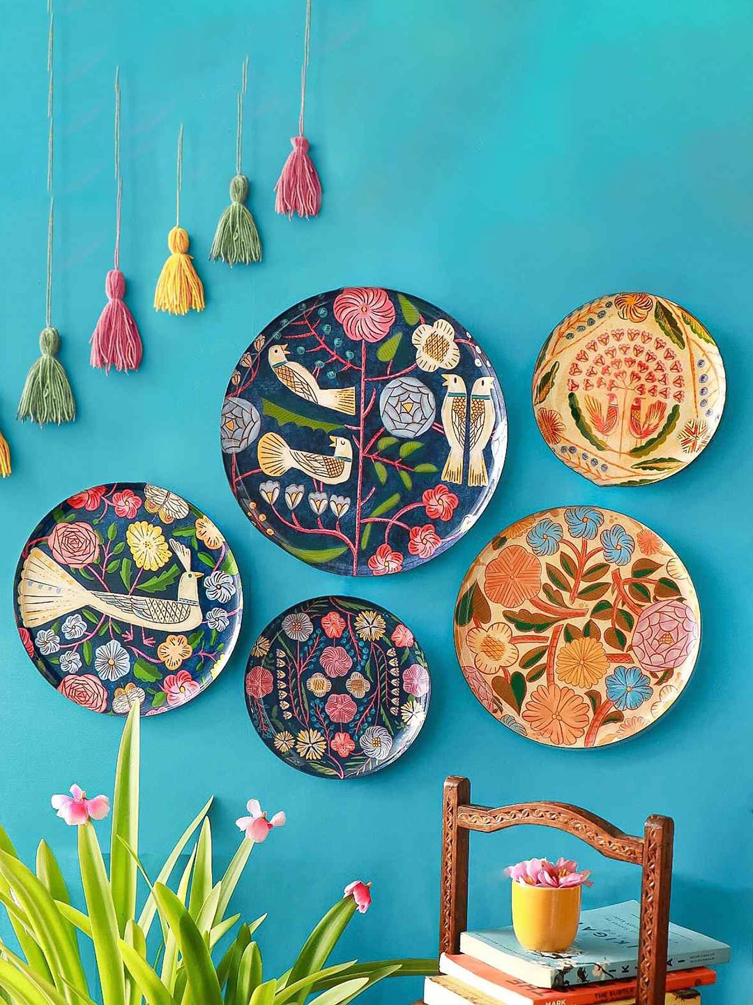 

Ritualistic Yellow & Blue 5 Pieces Kalamkari Painted Wall Decor Plates