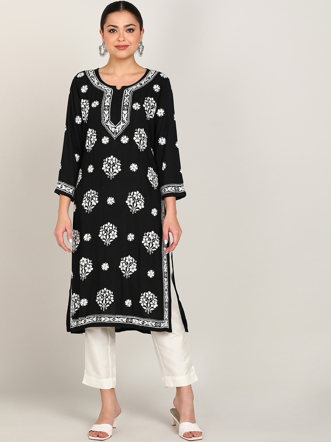 

VAHSON Black Ethnic Motifs Embroidered Lucknow Chikankari Rayon Kurta