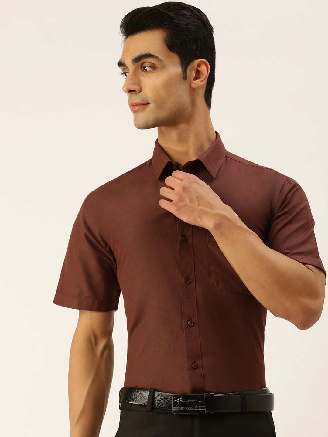 

Viveagham Smart Spread Collar Cotton Formal Shirt, Maroon