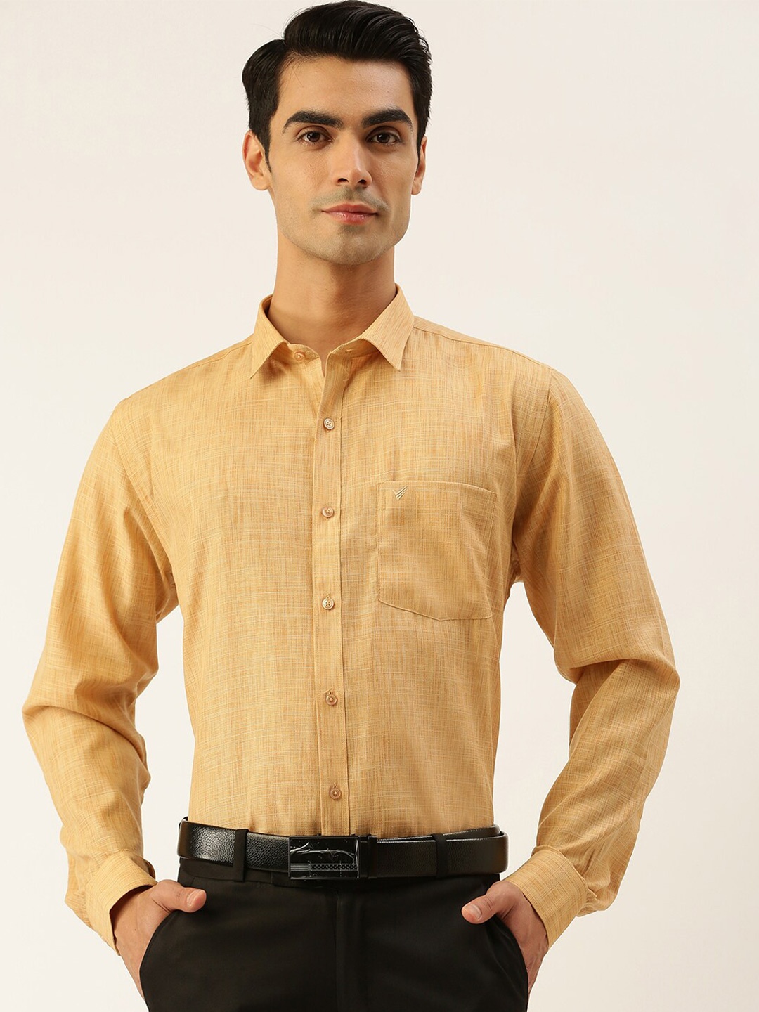 

Viveagham Smart Spread Collar Cotton Formal Shirt, Orange