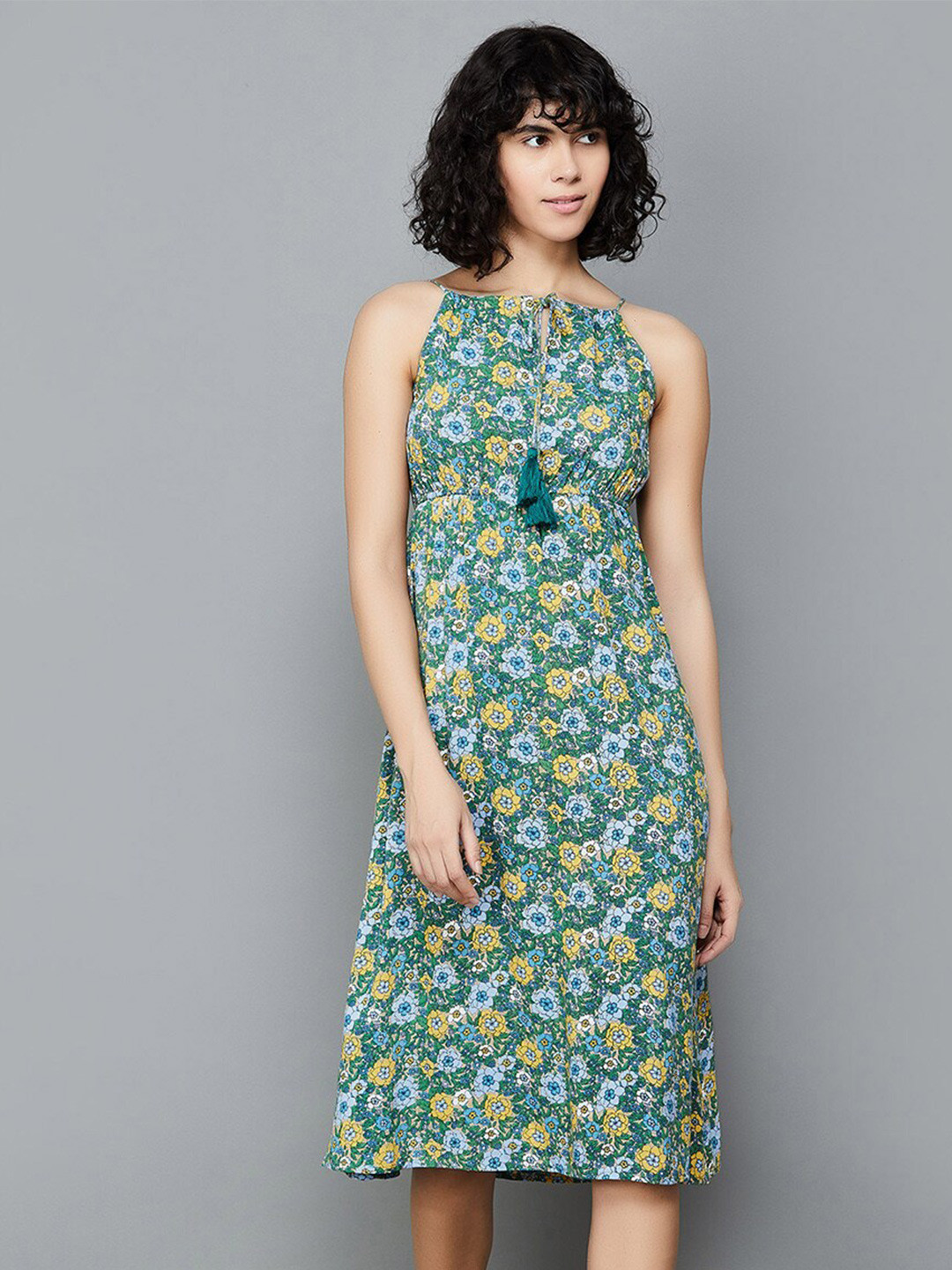 

Ginger by Lifestyle Floral Printed Tie-Up Neck Shoulder Strap A-Line Dress, Green