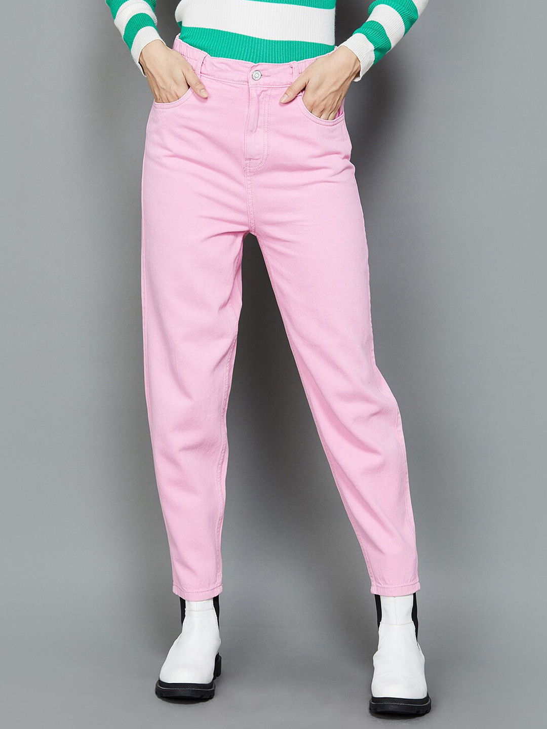 

Ginger by Lifestyle Women Relaxed Fit Clean Look Jeans, Pink