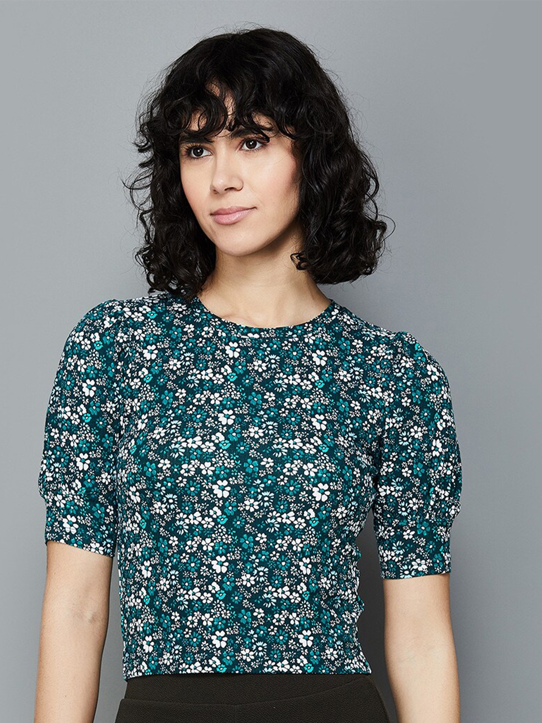 

Ginger by Lifestyle Floral Printed Puff Sleeve Crop Top, Green