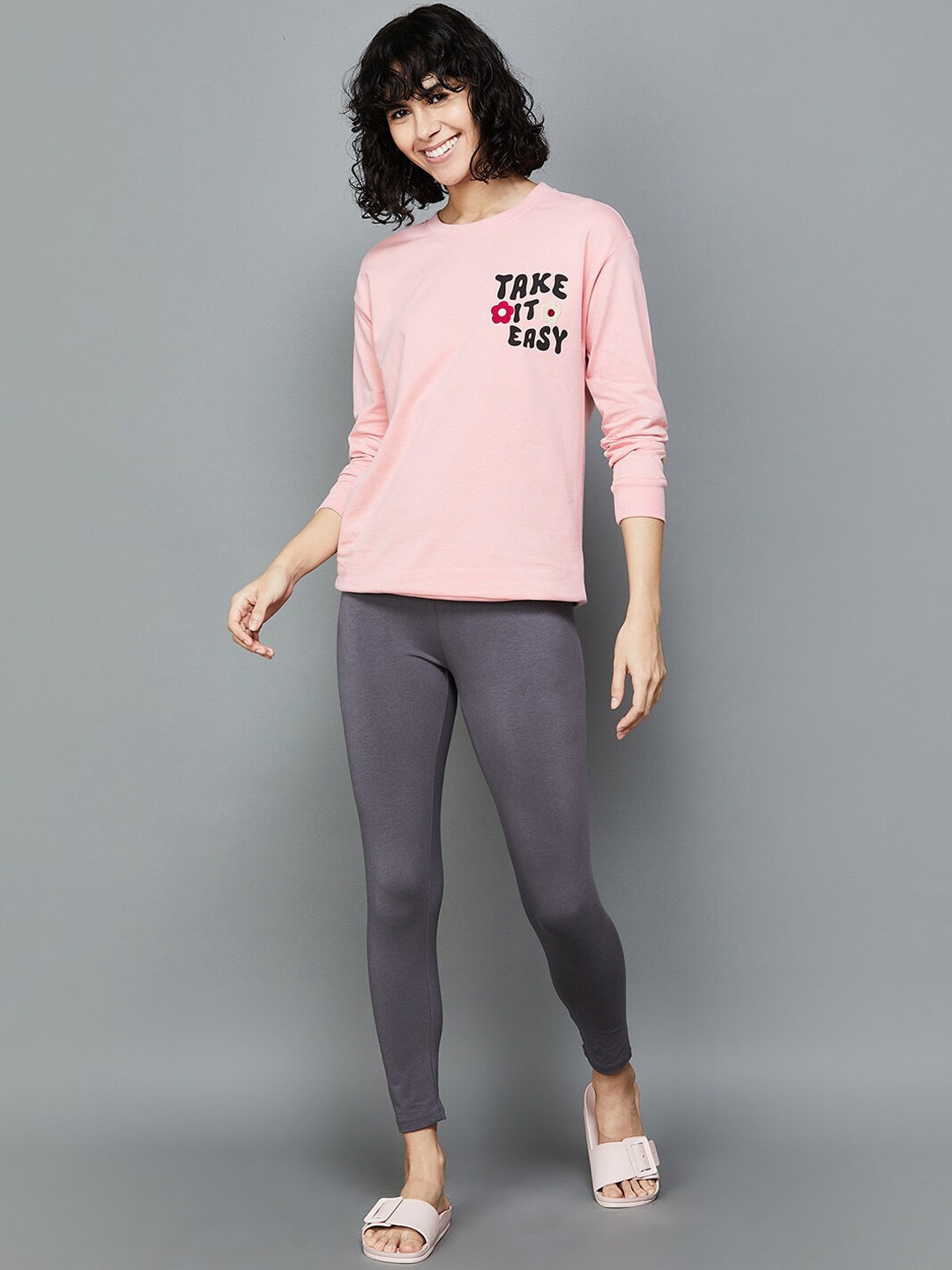 

Ginger by Lifestyle Typography Printed Sweatshirt With Leggings, Pink