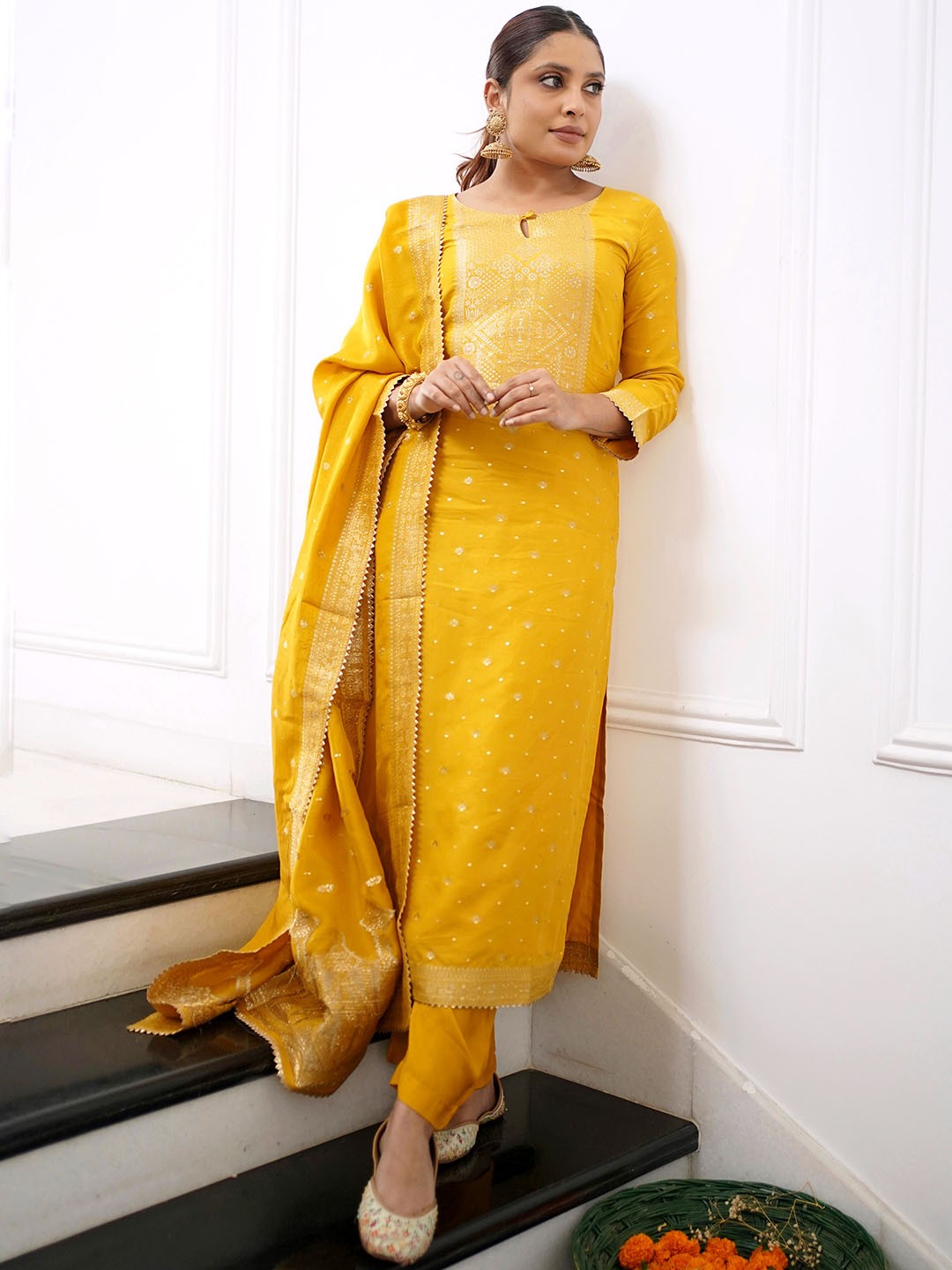 

Libas Women Woven Design Regular Pure Silk Kurta with Trousers & With Dupatta, Yellow
