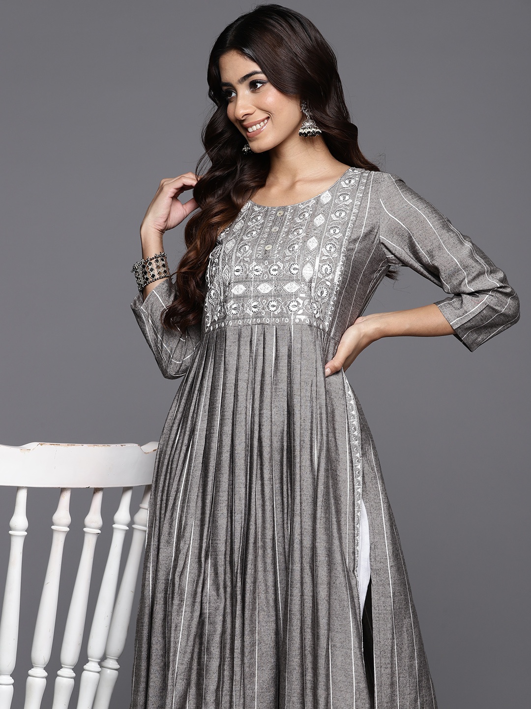 

Libas Women Floral Yoke Design Thread Work Kurta, Grey