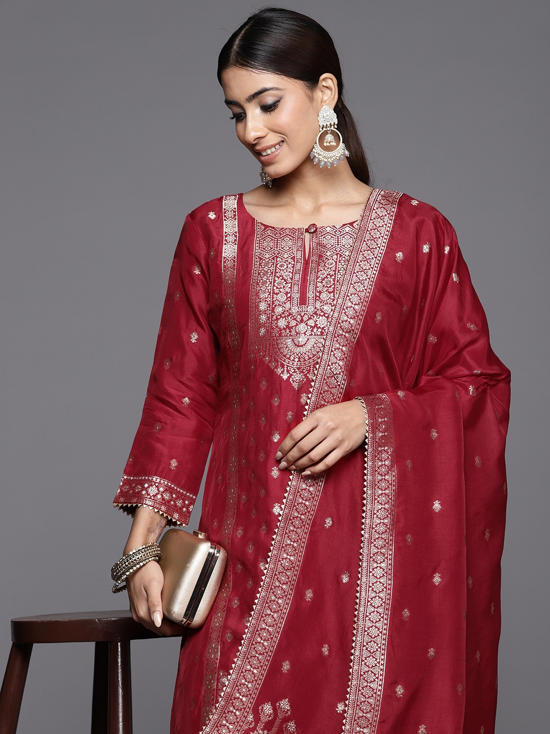 

Libas Women Ethnic Motifs Zari Regular Pure Silk Kurta with Trousers & With Dupatta, Maroon