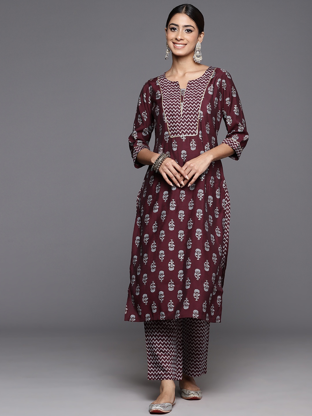

Libas Women Ethnic Motifs Printed Regular Gotta Patti Kurta with Trousers, Burgundy