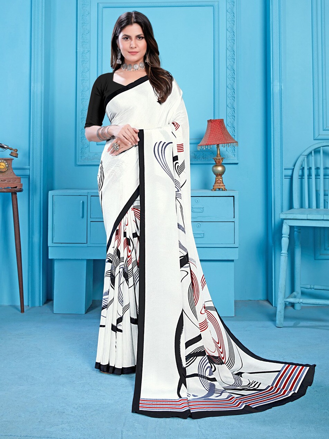 

GAJARAI Abstract Printed Saree, White