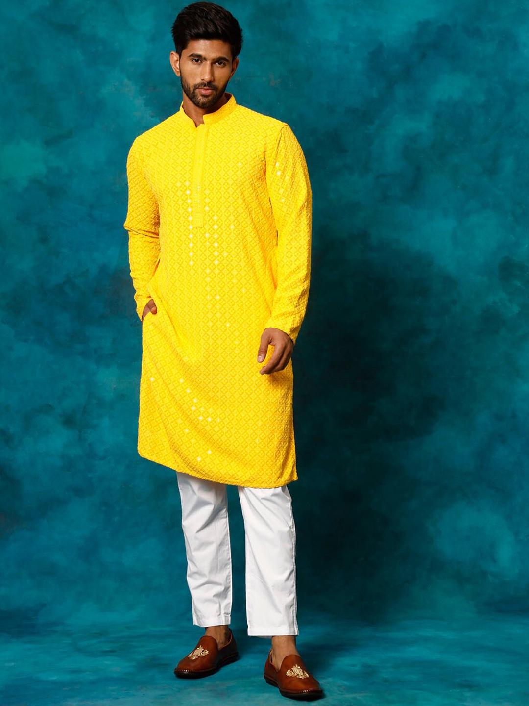 

VASTRAMAY Ethnic Motifs Embroidered Sequinned Regular Kurta With Pyjamas, Yellow