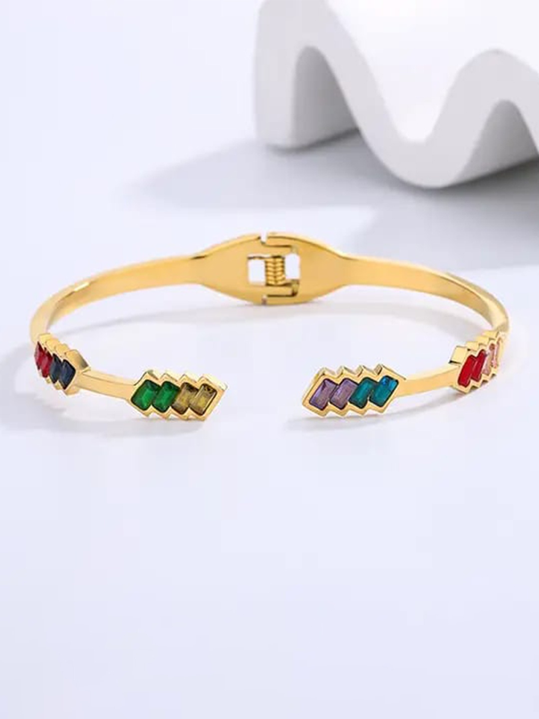 

VIEN Gold-Plated Stainless Steel Cuff Bracelet