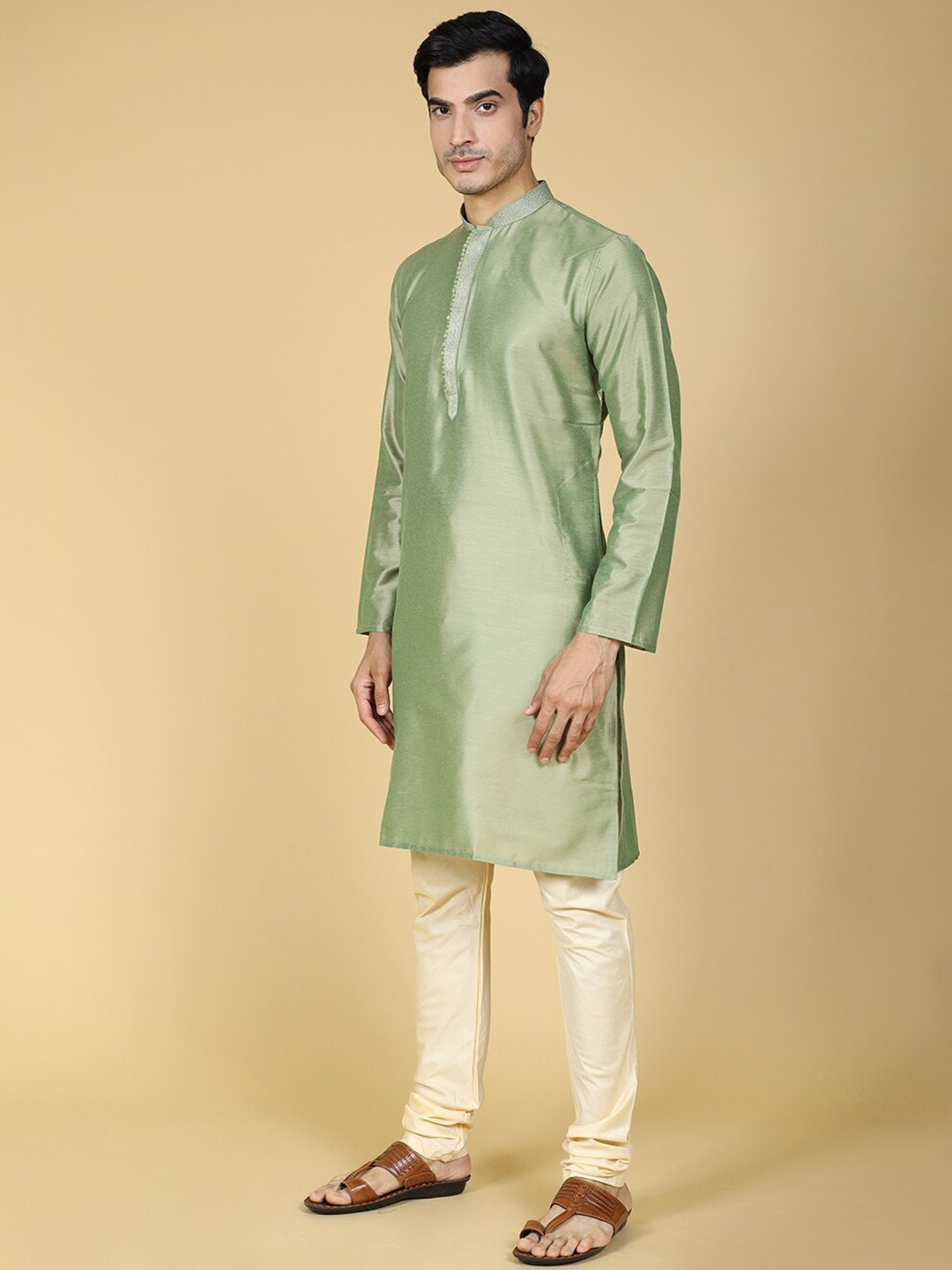 

Sultan The King Of Kurta Mandarin Collar Pastels Cotton Silk Straight Kurta, Lime green