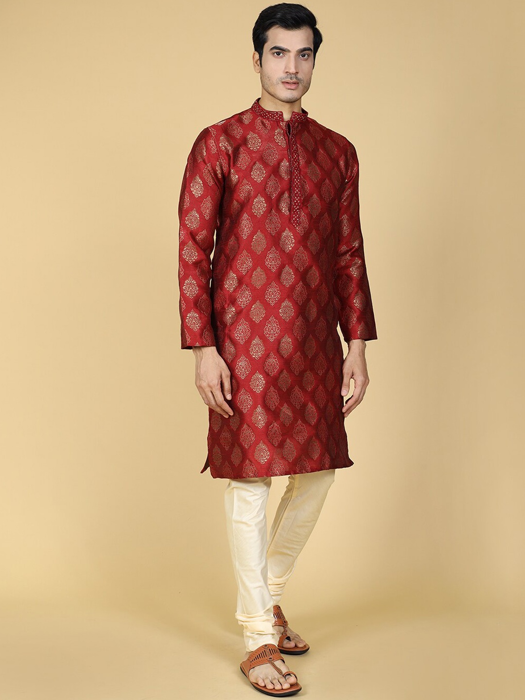 

Sultan The King Of Kurta Ethnic Motifs Mandarin Collar Silk Straight Kurtas, Maroon