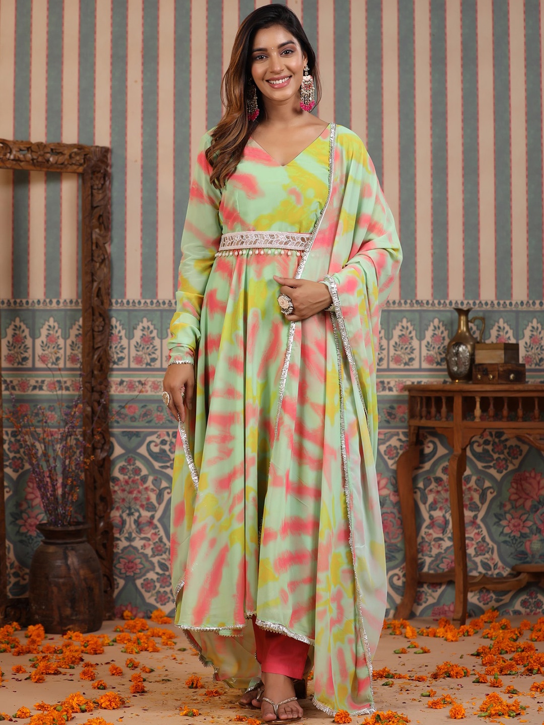 

Rangeelo Abstract Printed Regular Kurta With Palazzos & Dupatta, Green
