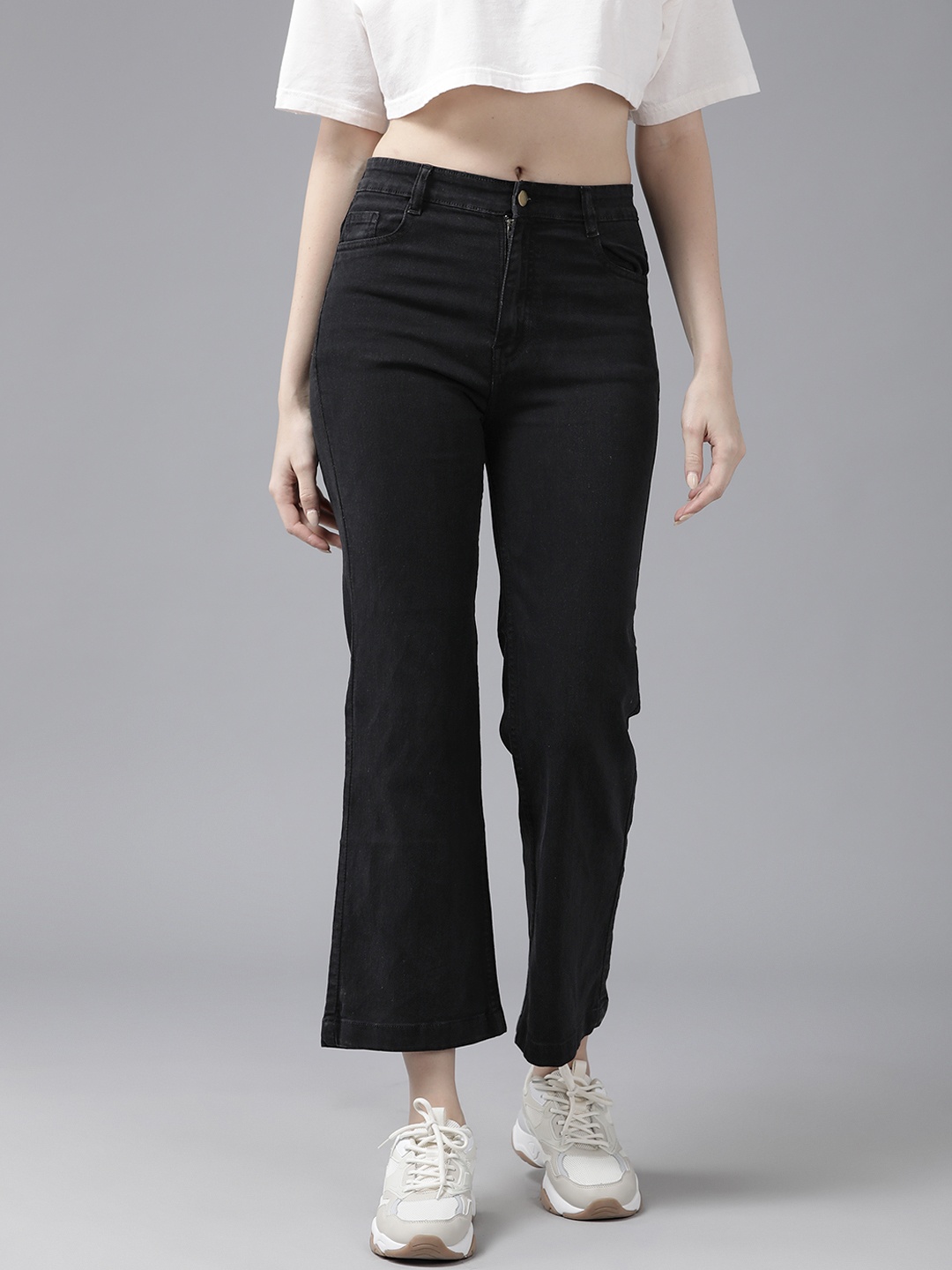 

The Roadster Life Co. Women Flared High-Rise Stretchable Jeans, Black