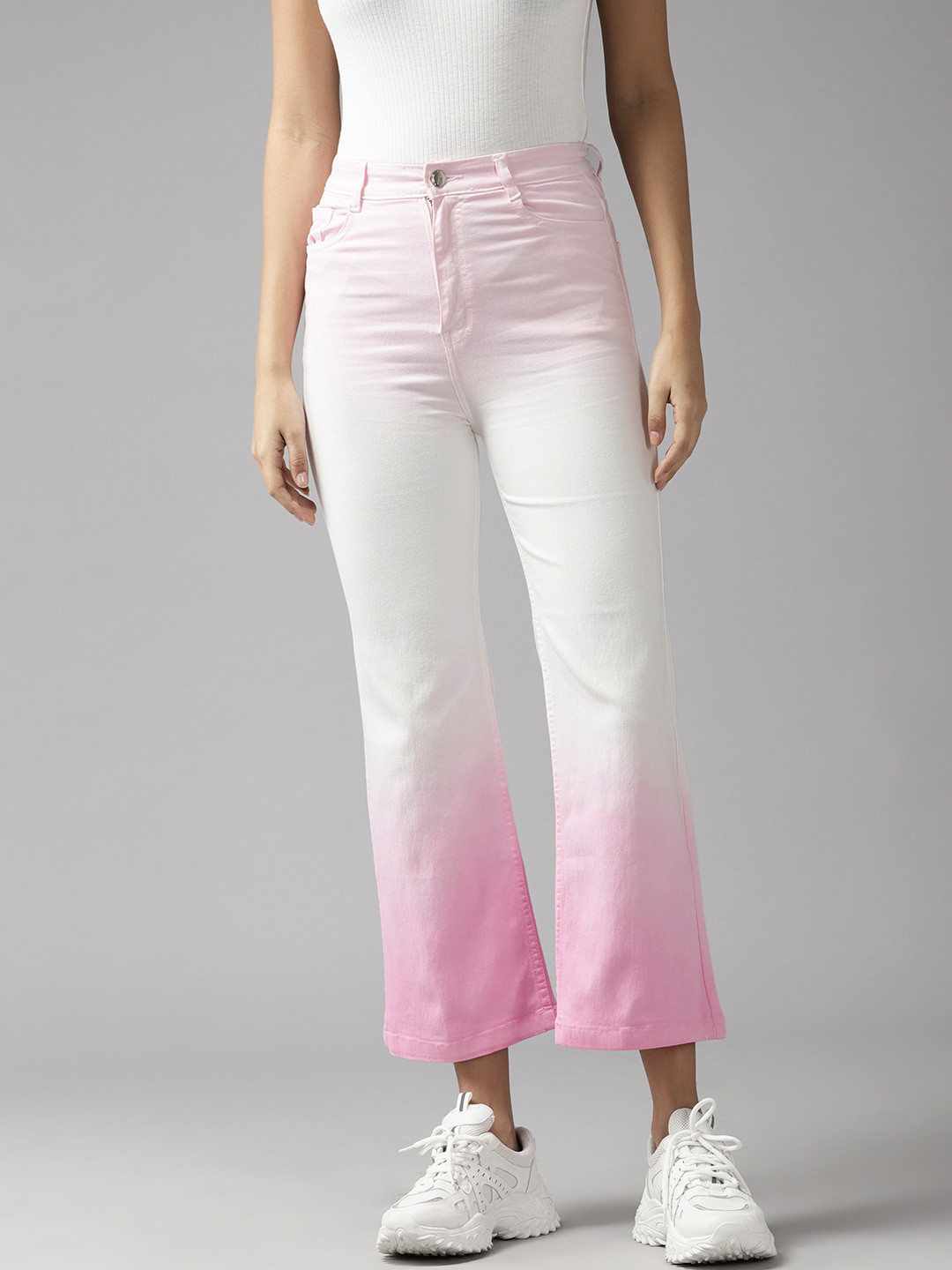 

Roadster Women Flared High-Rise Light Fade Ombre Stretchable Jeans, Pink
