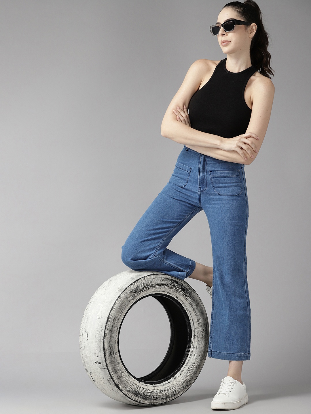 

Roadster Women Flared High-Rise Stretchable Jeans, Blue