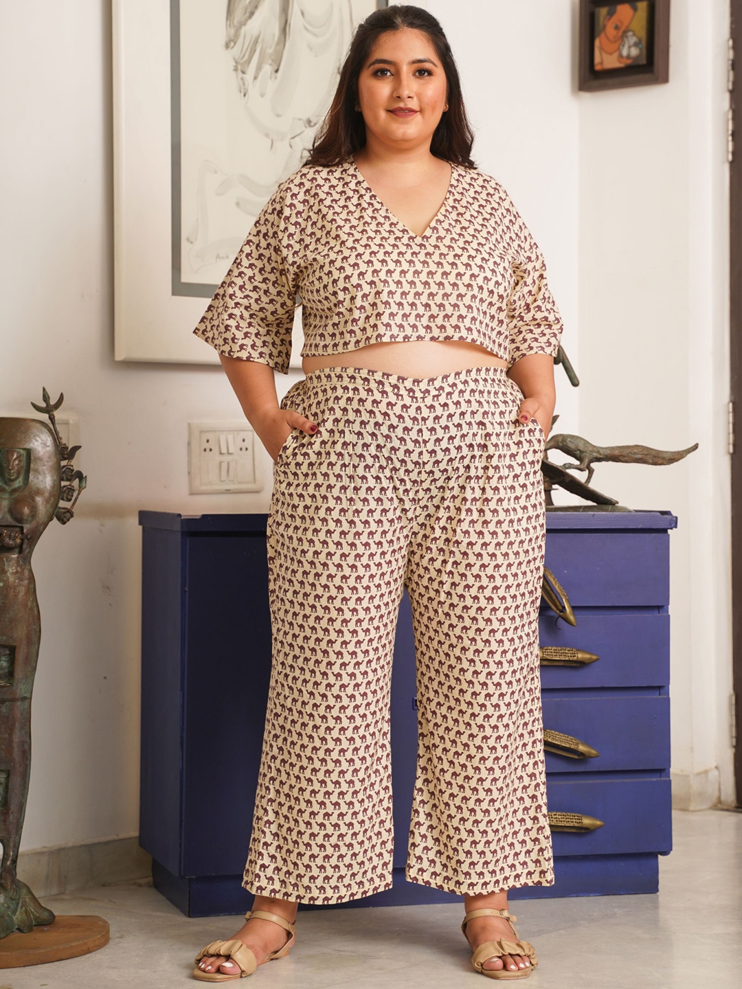 

NANGALIA RUCHIRA Plus Size Conversational Printed Pure Cotton Crop Top With Trousers, Cream