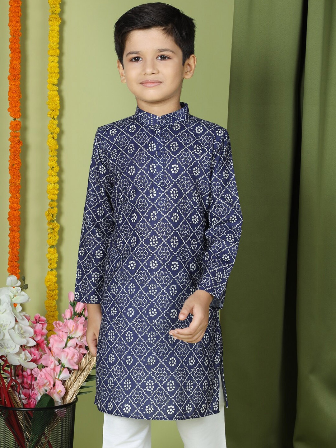 

TABARD Boys Bandhani Printed Pure Cotton Straight Kurta, Blue