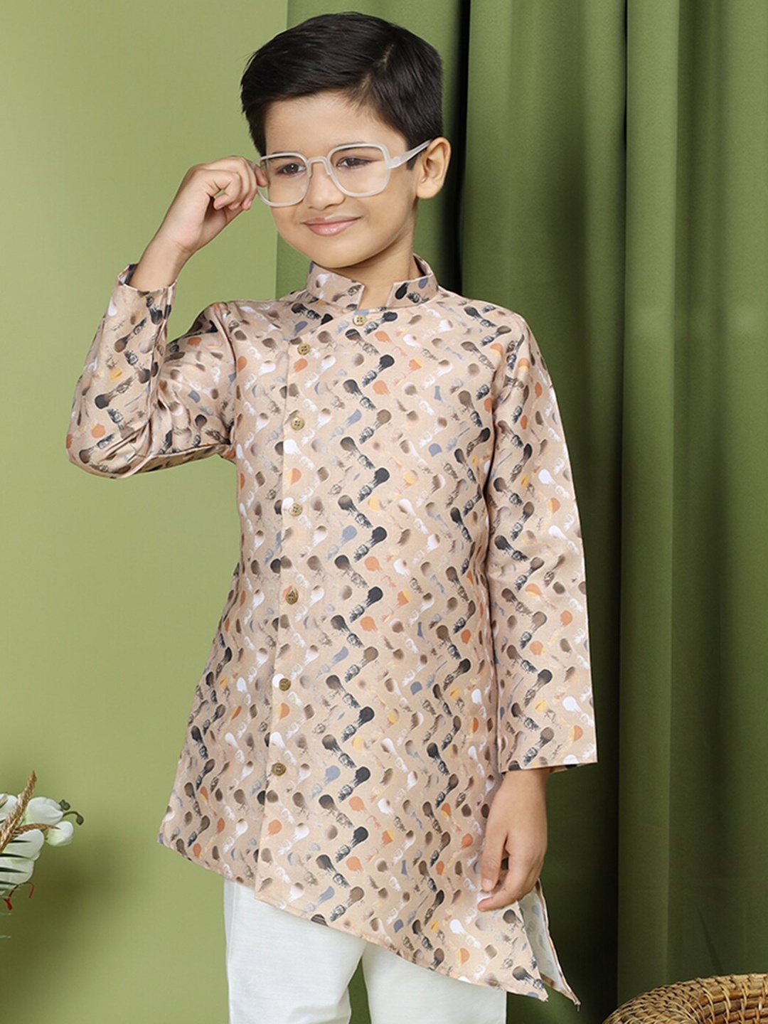 

TABARD Boys Abstract Printed Mandarin Collar Cotton Straight Kurta, Beige