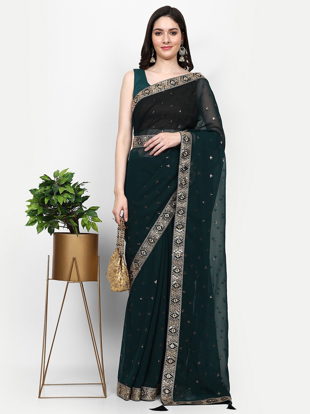 

DWIZA ENTERPRISE Embellished Sequined Pure Georgette Saree, Green