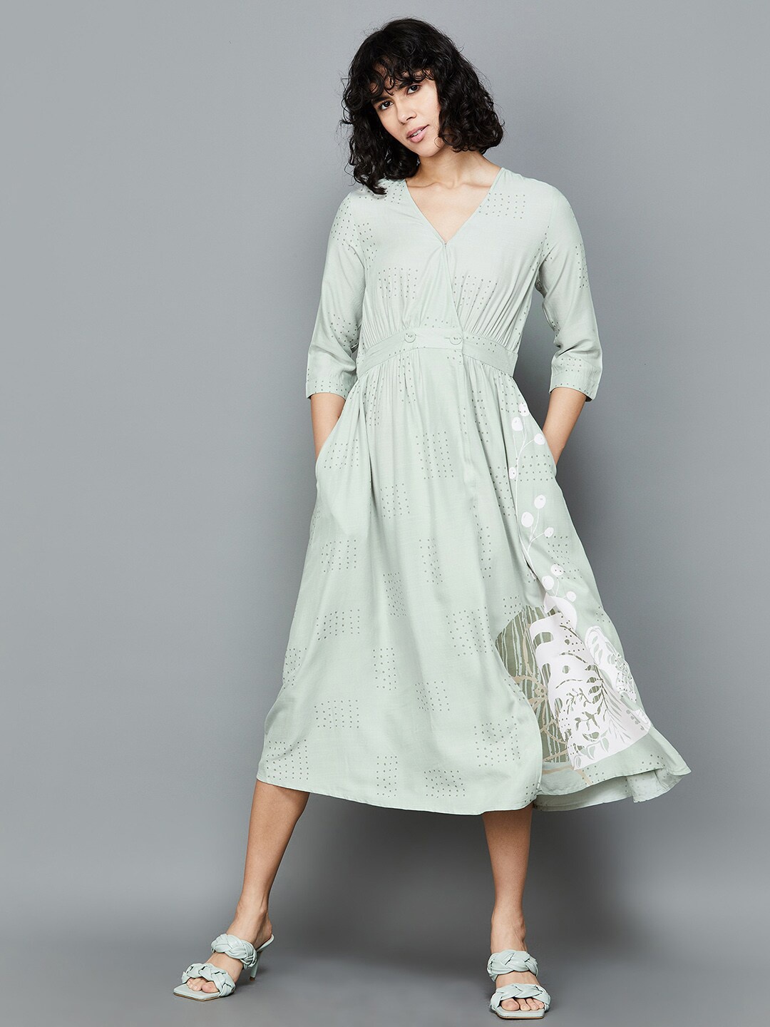 

Colour Me by Melange Abstract Printed V-Neck A-Line Midi Dress, Green