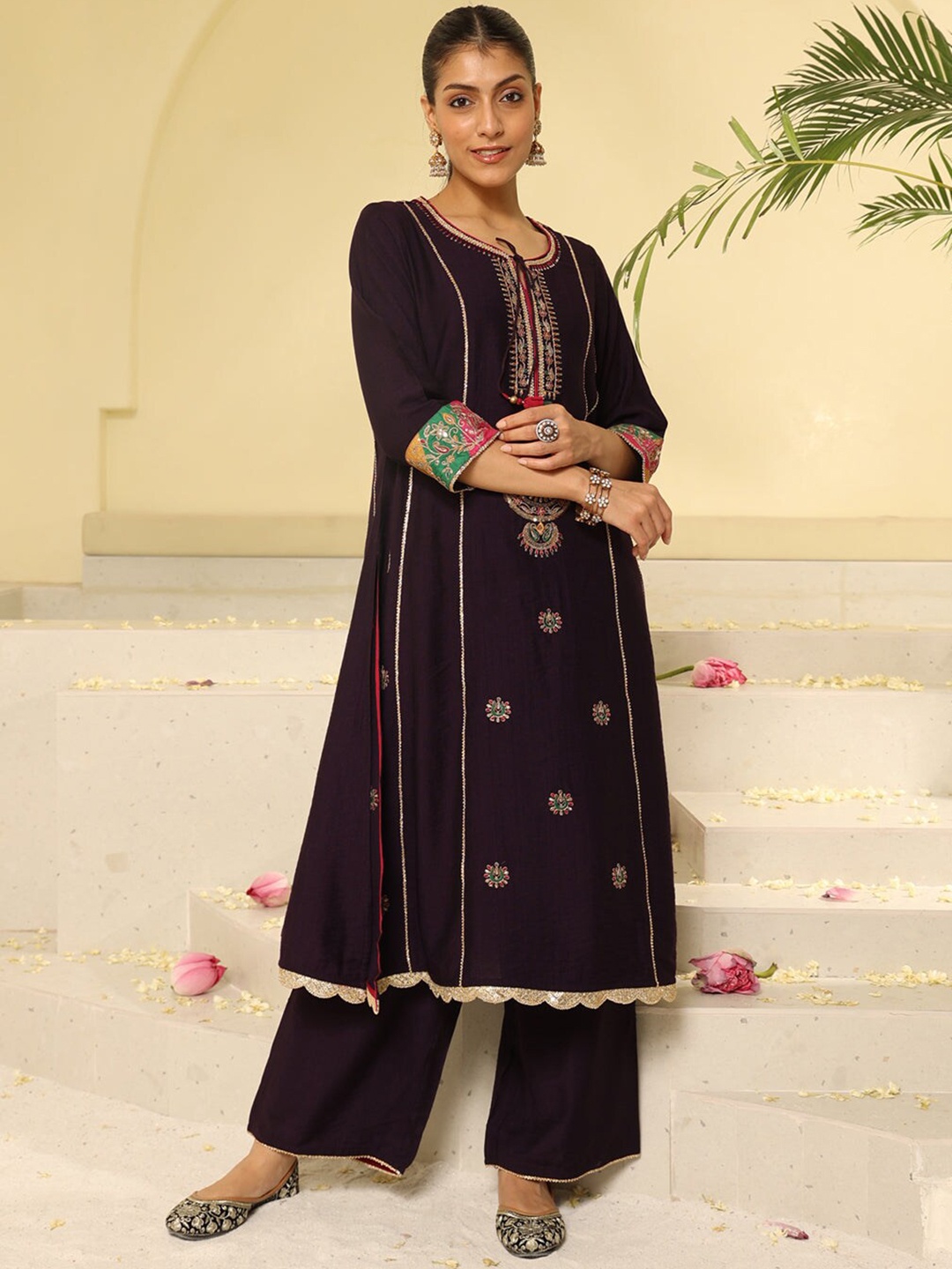 

Lakshita Ethnic Motifs Embroidered Thread Work Kurta With Palazzos, Purple