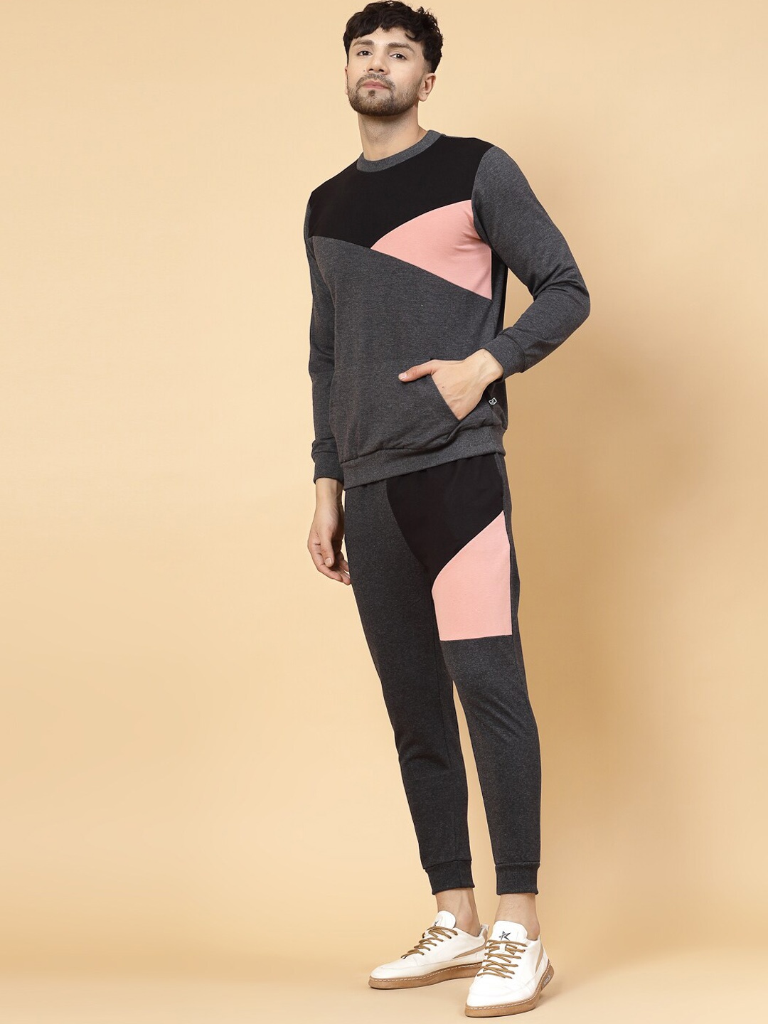 

Rigo MulticoloAbstract Printed Casual Shirt, Charcoal