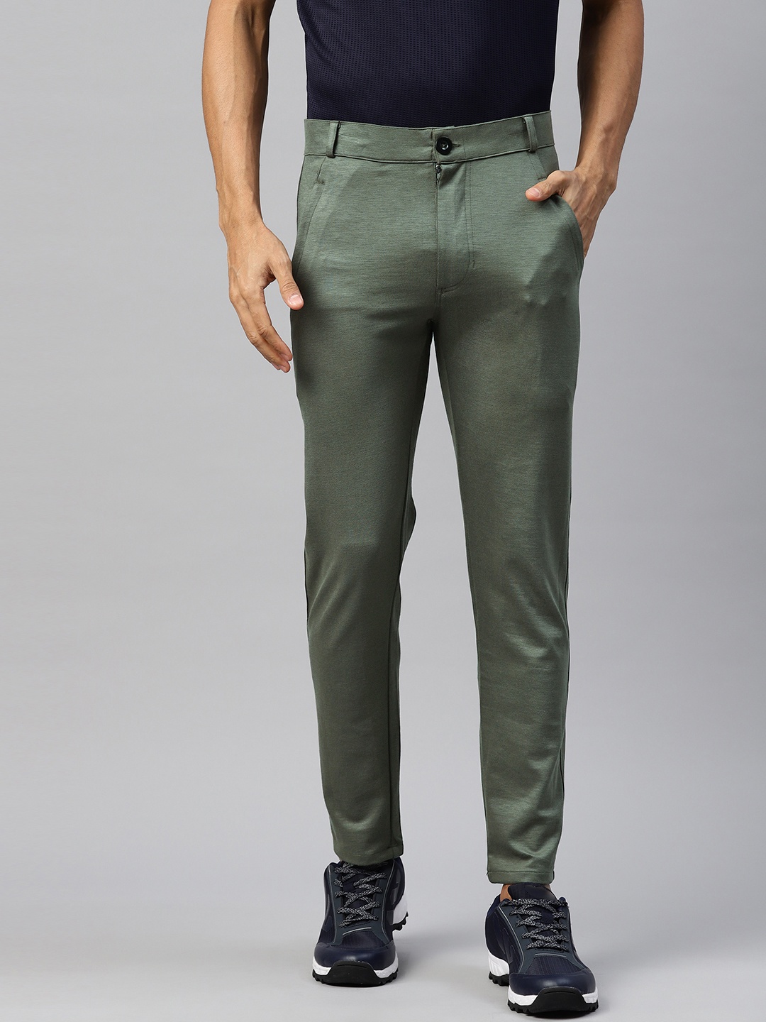 

TOM BURG Men Solid Mid-Rise Tapered Fit Chinos, Olive