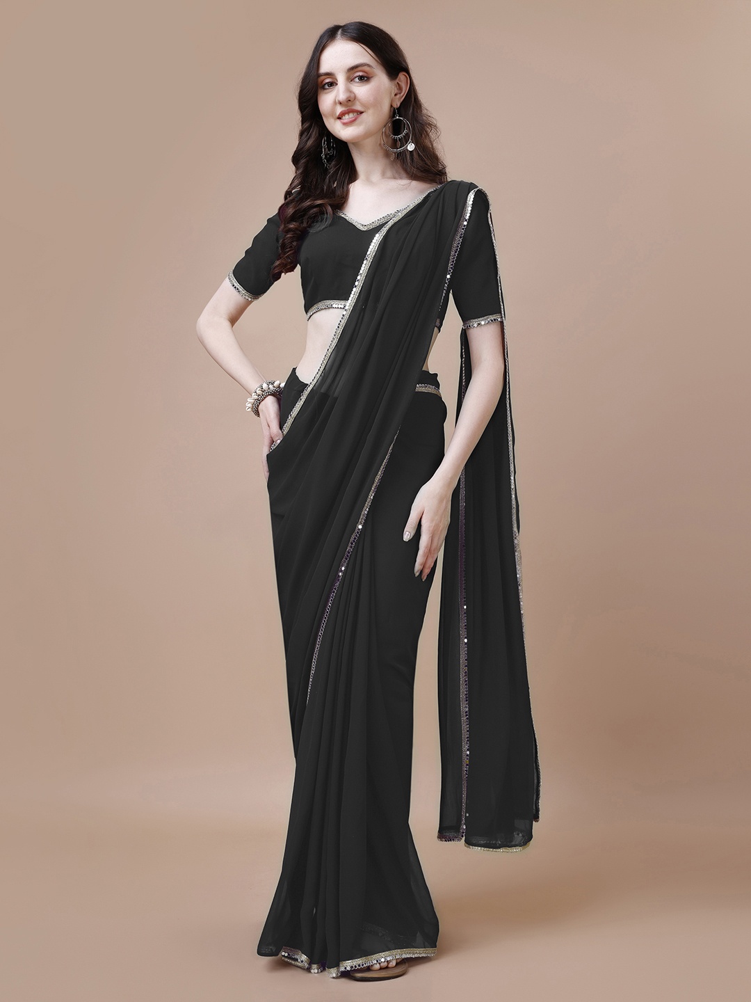 

FORKEY Embellished Mirror Work Detailed Kasavu Saree, Black