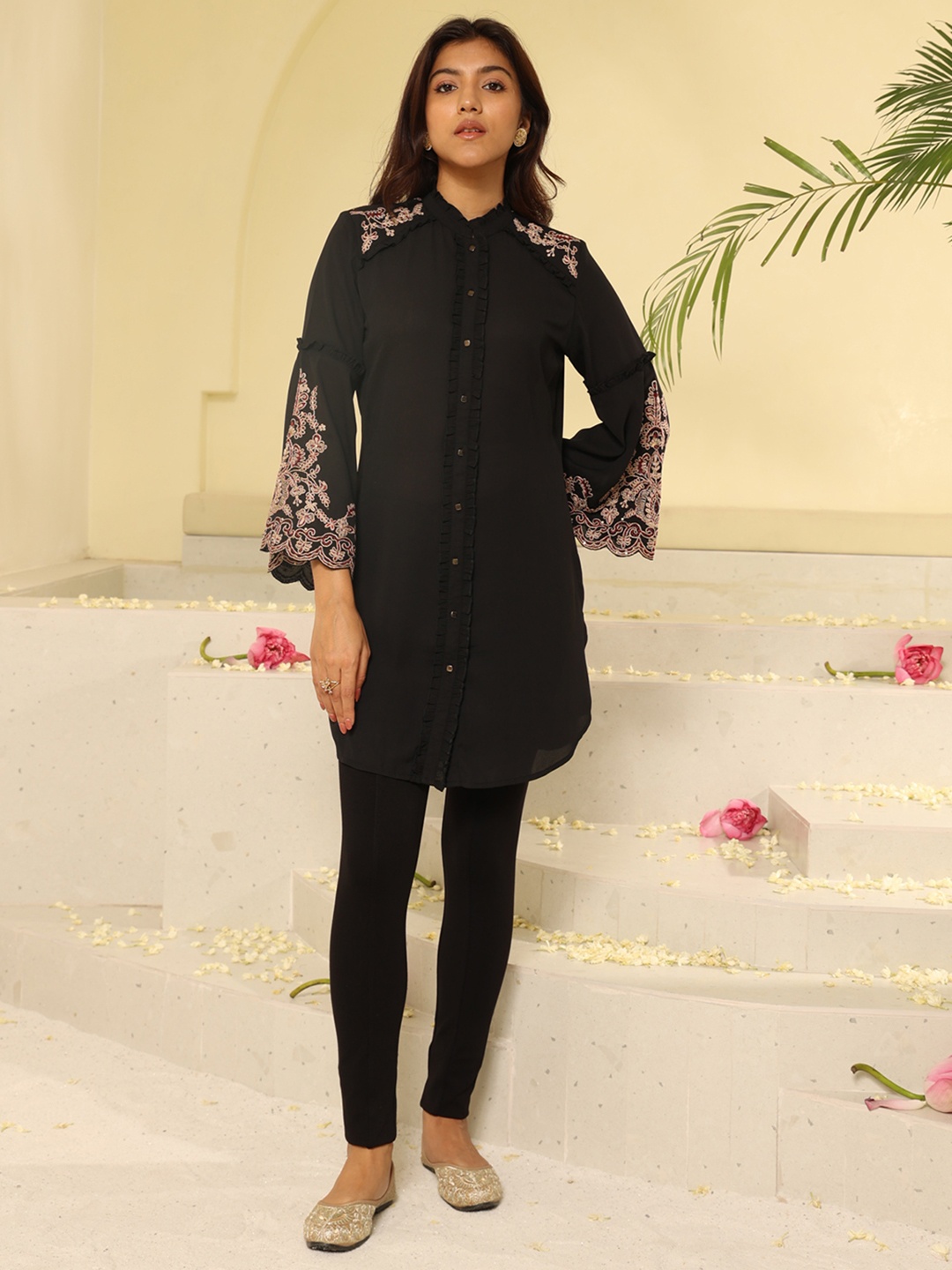 

Lakshita Mandarin Collar Floral Embroidered Tunic, Black