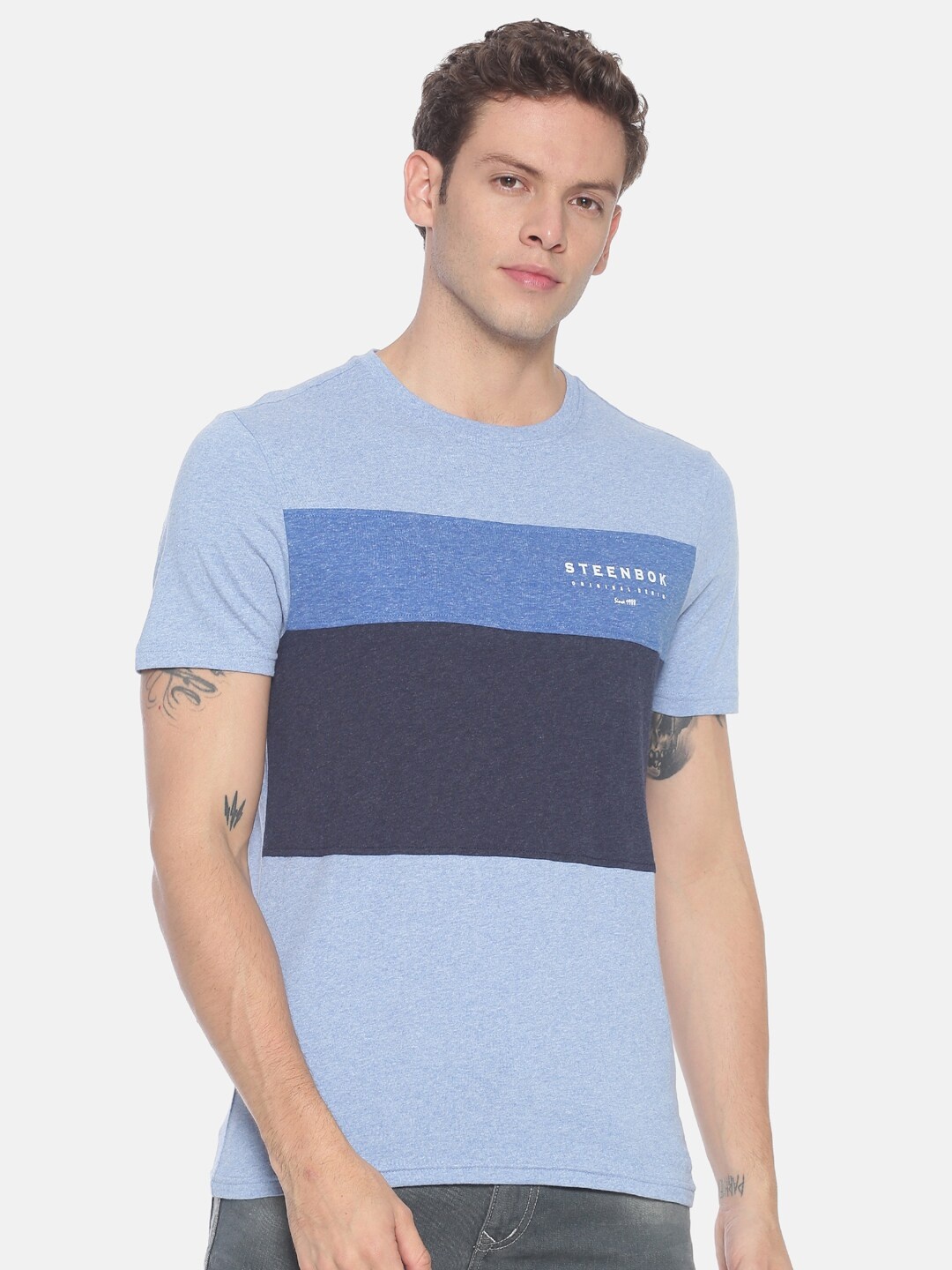 

Steenbok Colourblocked Round Neck Short Sleeves Pure Cotton Slim Fit T-shirt, Blue