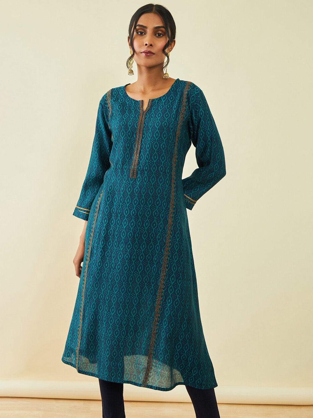 

Soch Geometric Printed Notched Round Neck A-Line Kurta, Teal