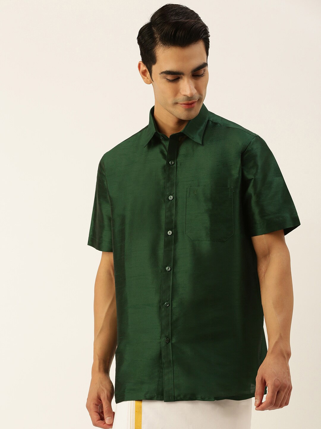 

Viveagham Comfort Regular Fit Spread Collar Long Sleeves Pocket Casual Shirt, Green