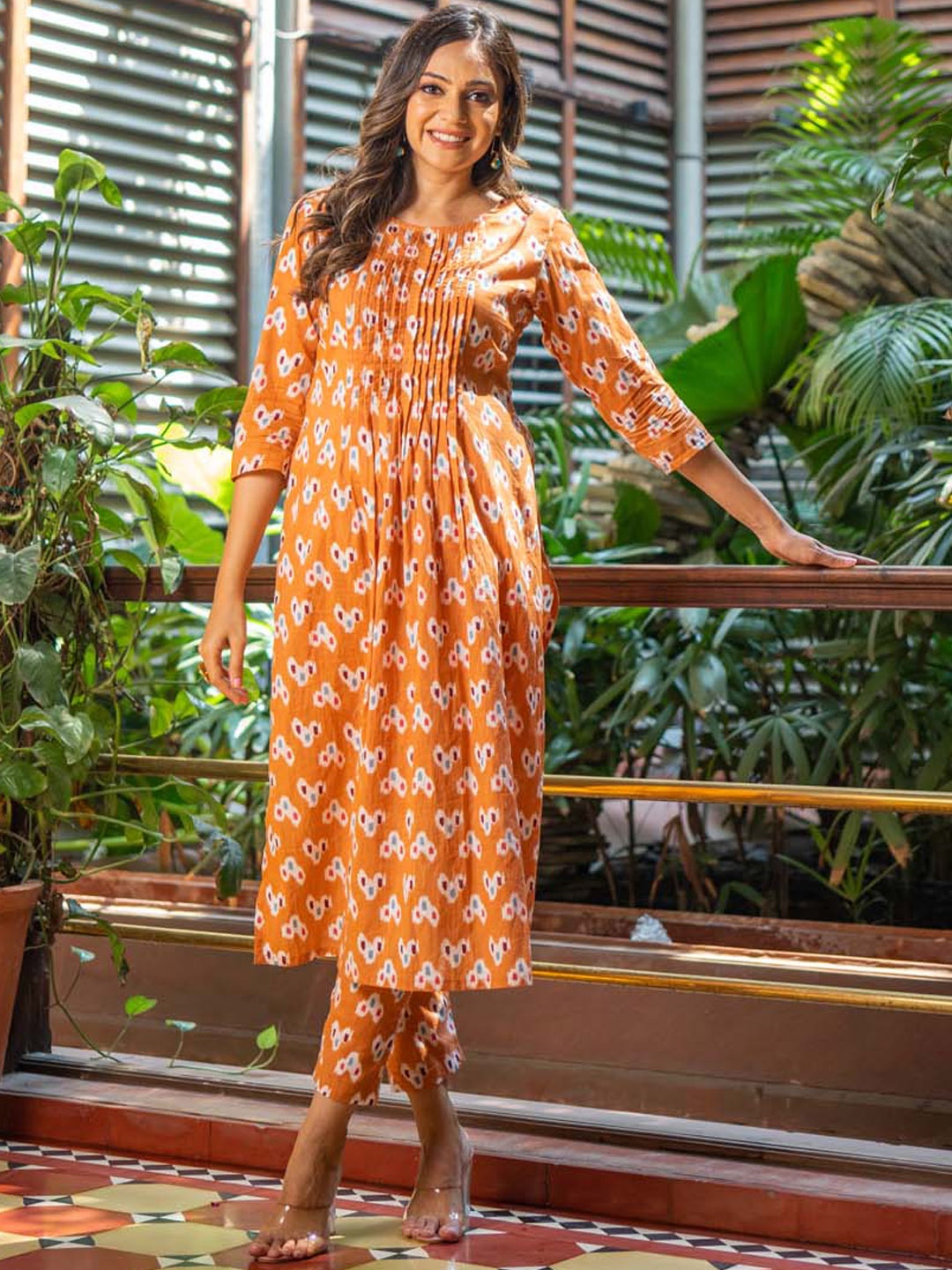 

WEAVLLITE Ikat Printed Pleated Pure Cotton Kurta with Trousers, Rust