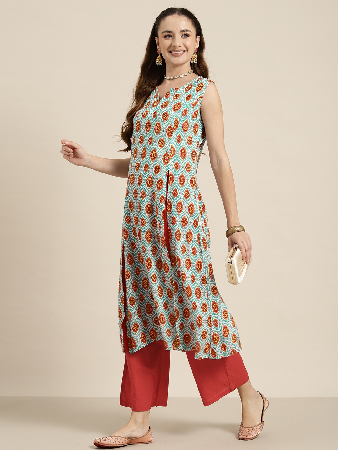 

HERE&NOW Floral Printed A-Line Kurta with Palazzos, Blue