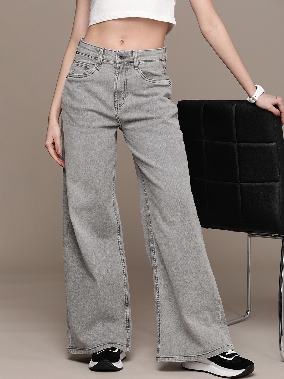 

The Roadster Lifestyle Co. Women Wide Leg Stretchable Baggy Jeans, Grey