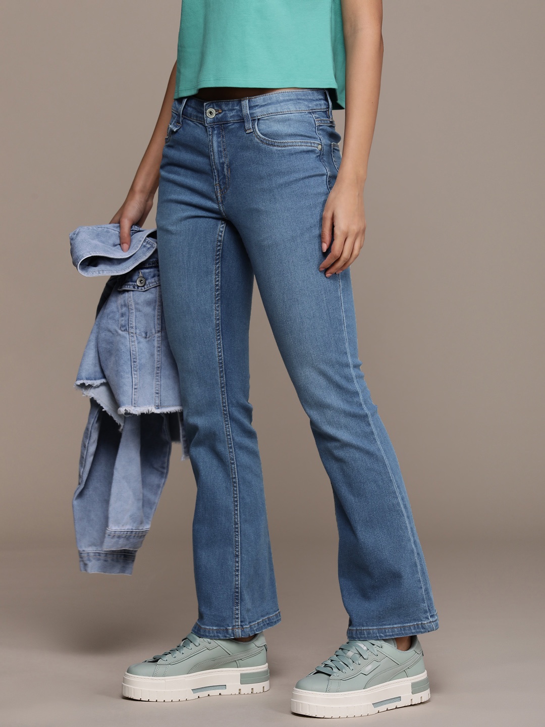 

The Roadster Lifestyle Co. Women Skinny Flared Stretchable Jeans, Blue