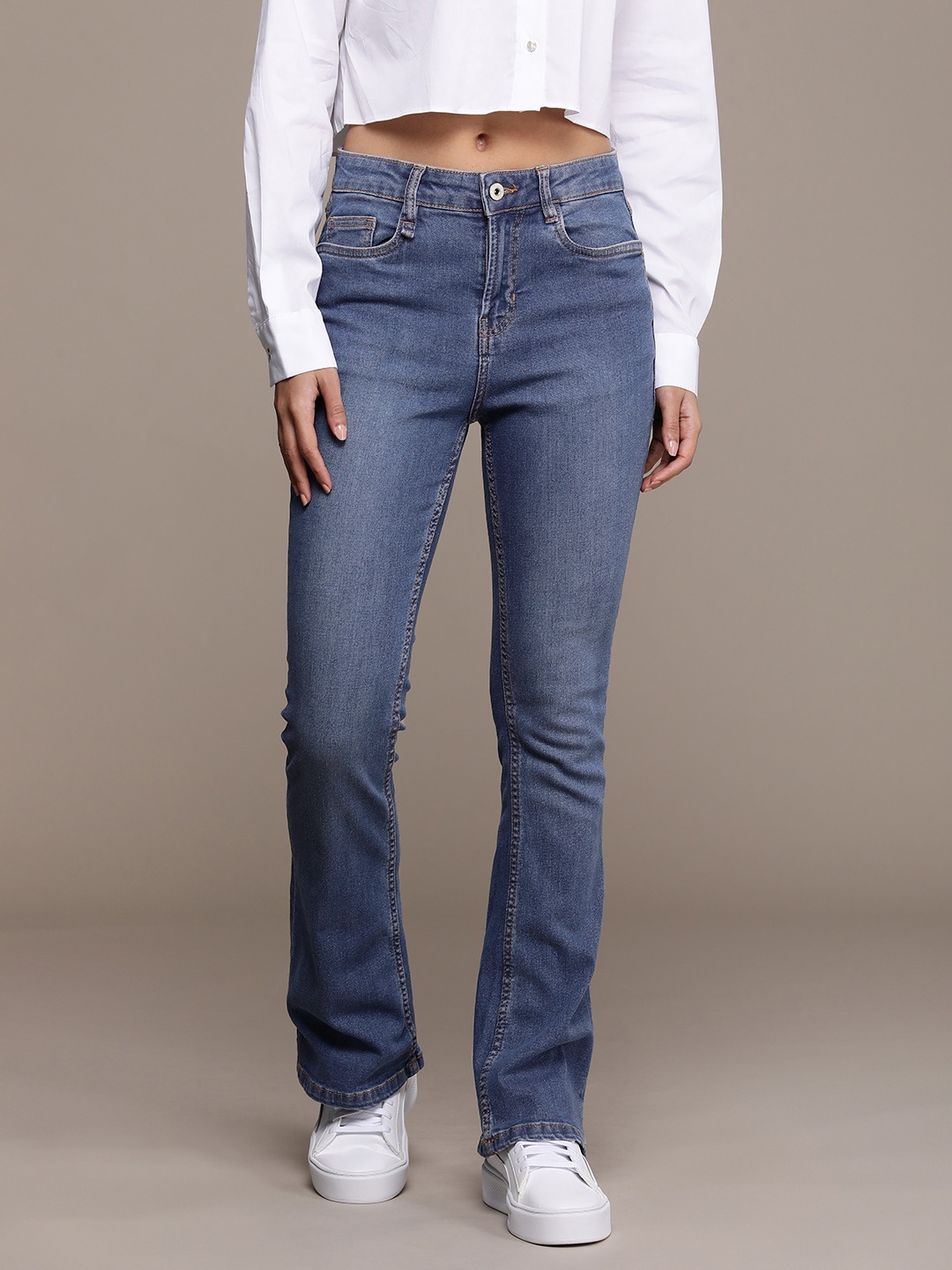 

The Roadster Lifestyle Co. Women Skinny Flared Stretchable Jeans, Blue