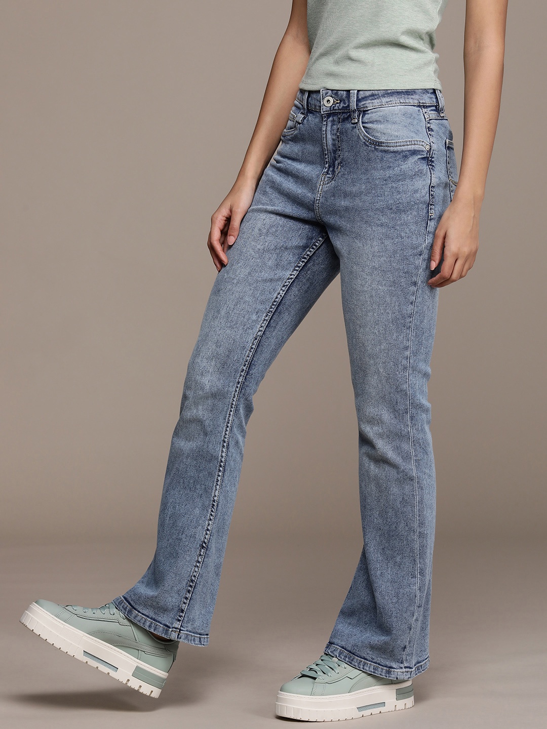 

The Roadster Life Co. Women Skinny Flared Fit Heavy Fade Stretchable Jeans, Blue