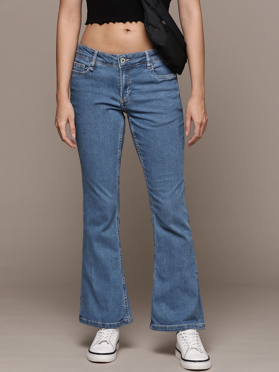 

The Roadster Lifestyle Co. Women Skinny Flare Fit Stretchable Jeans, Blue