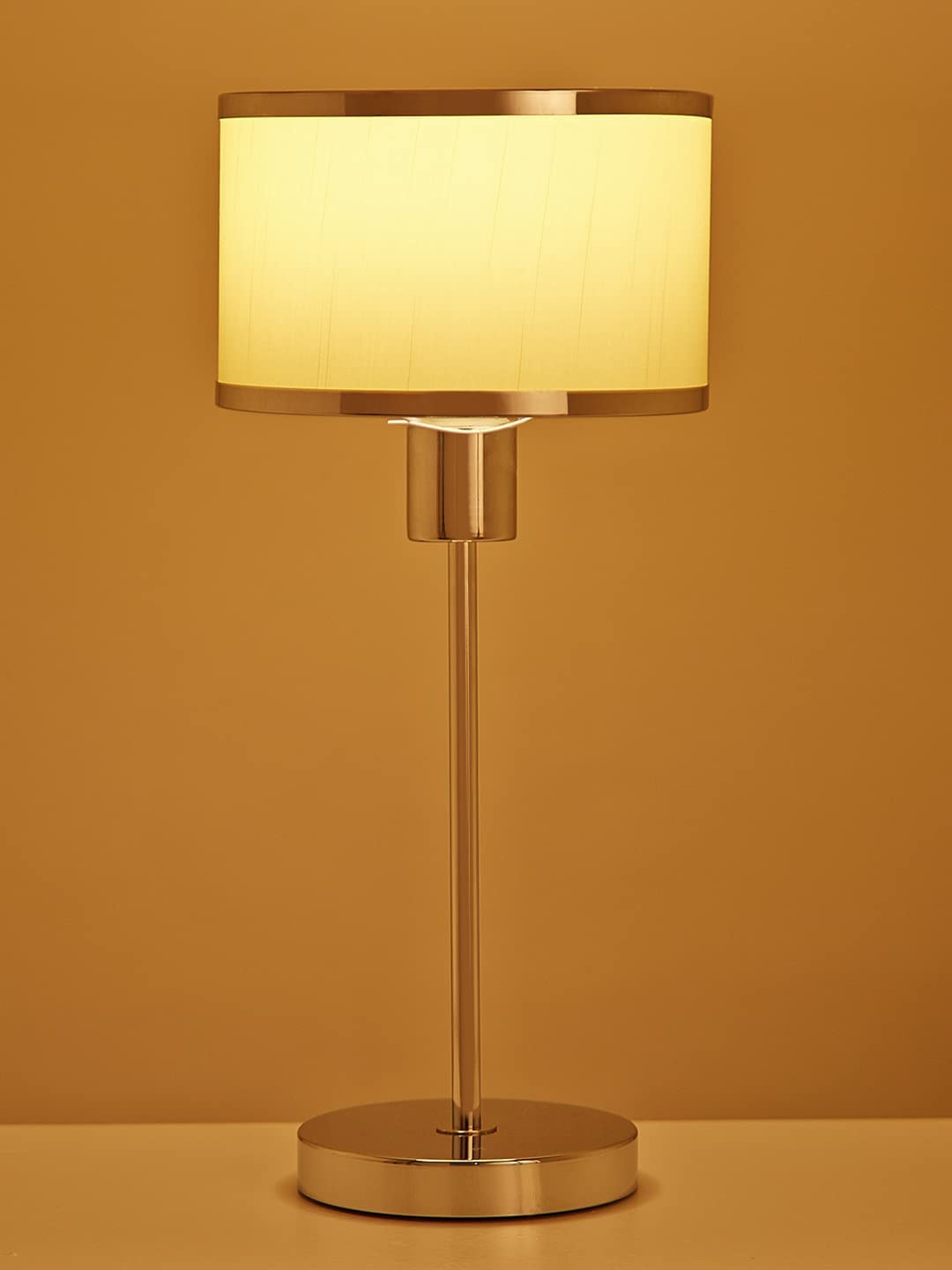 

Philips White Cylinder Shape Table Lamp